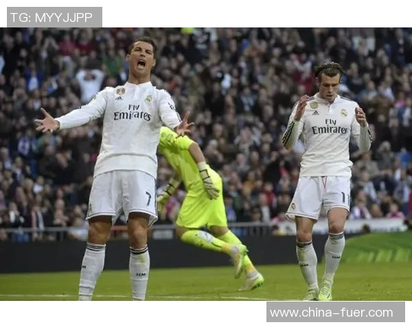 皇马足球球星卡投资价值分析及收藏建议